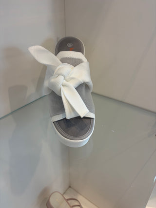Venti Freesia- White Sheer
