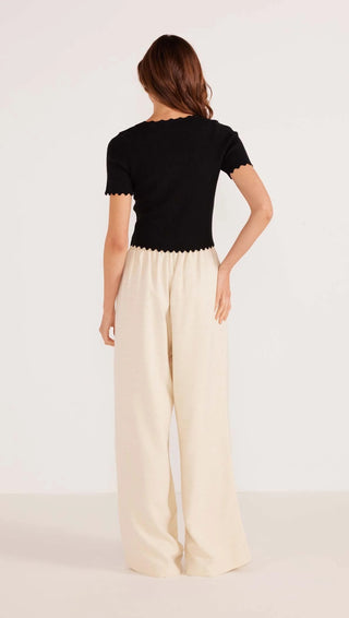 Laura Scallop Knit Tee - Black